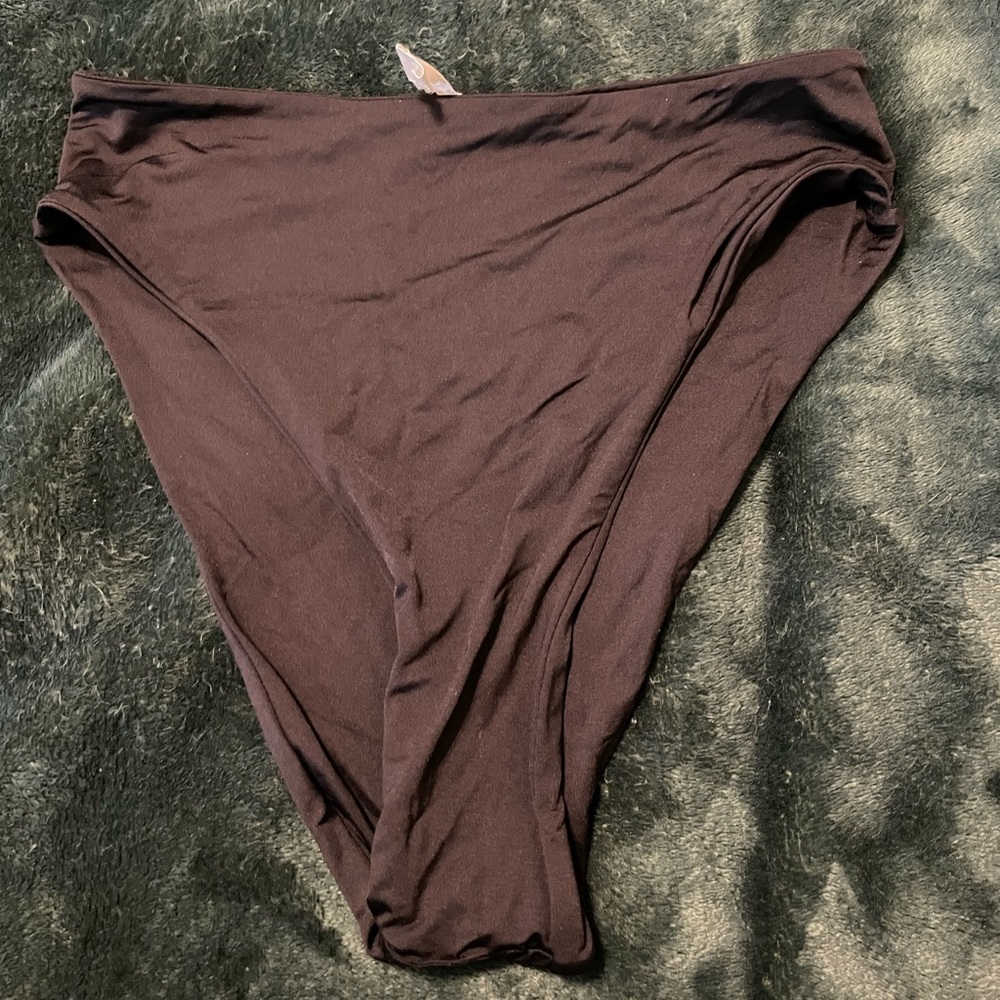 Toluca Cora Midi + Bottoms